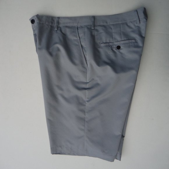 SIZE 36. ADIDAS climalite men's golf shorts. - Picture 7 of 15